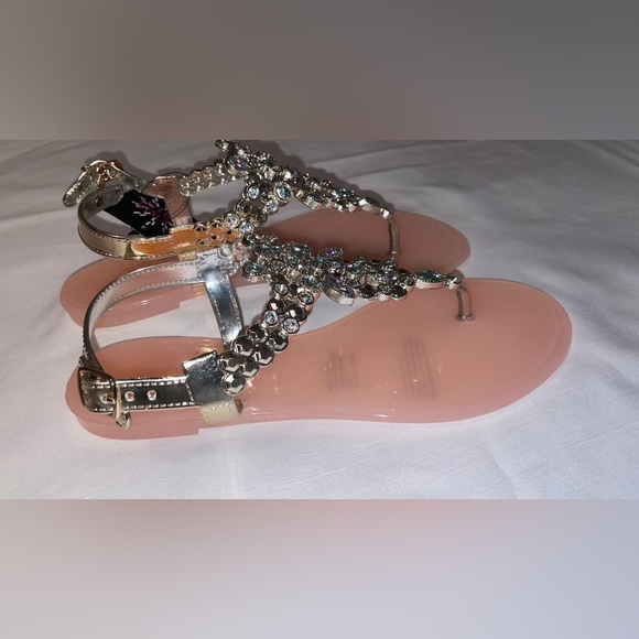 NWT OLIVIA MILLER TILLY RHINESTONE (NWT)
SANDALS SIZE 6 - Picture 5 of 7